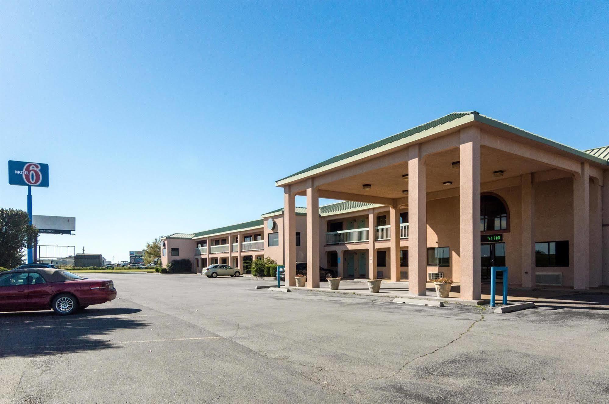 Motel 6 Erick Εξωτερικό φωτογραφία